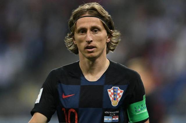 曼联拉什福德末段绝杀狼队